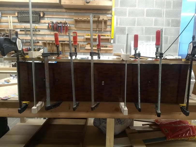 Commode sous pression